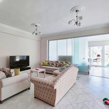 Albergue Enjoy Çeşme